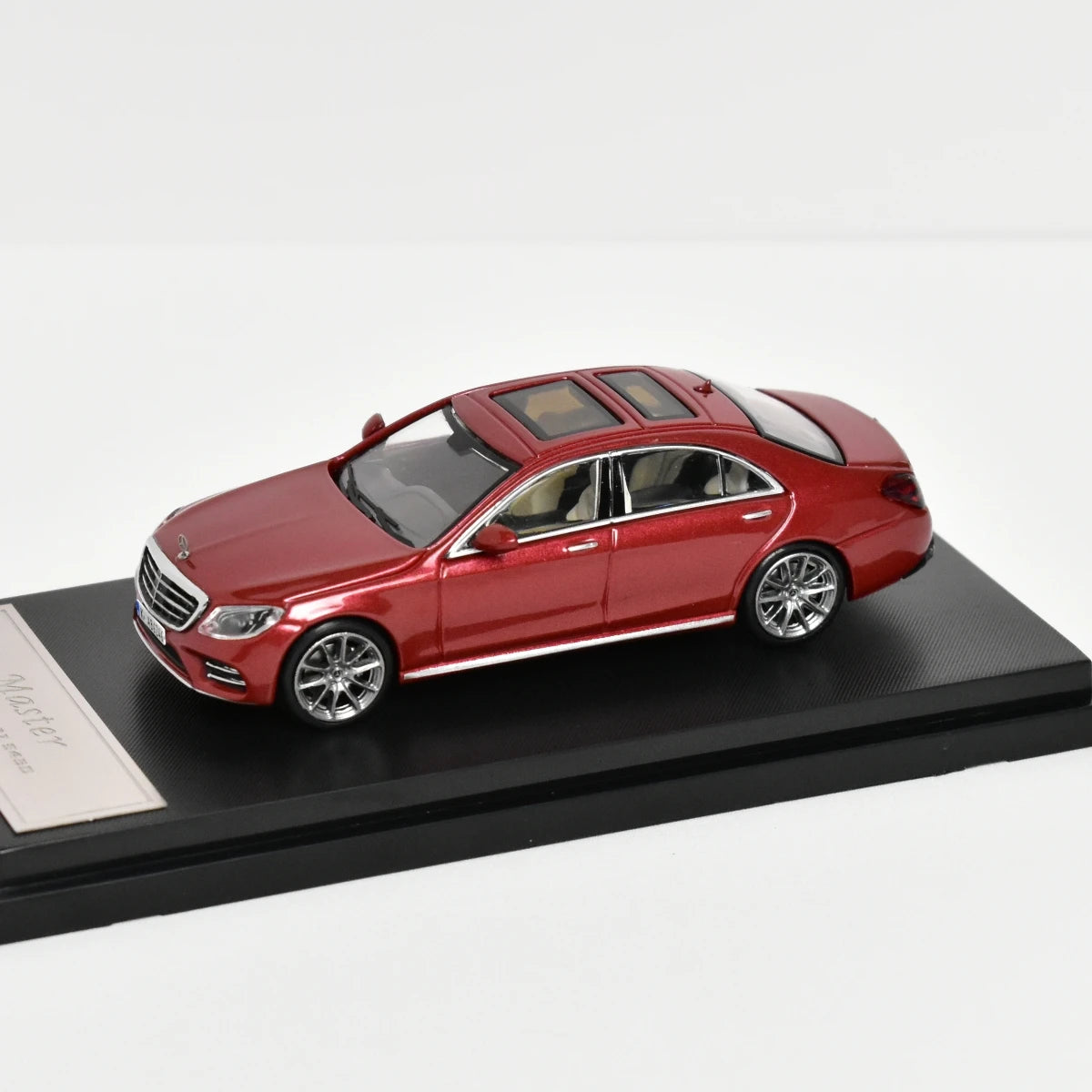 Mercedes-Benz S450 W222 Master 1:64 Diecast