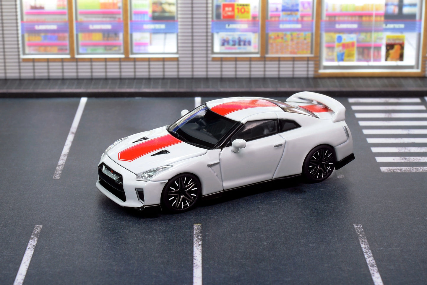 Mh R35 50th Anniversary 1 64 1:64 Diecast