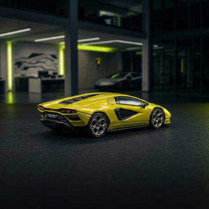 Lamborghini Countach LPI 1:64