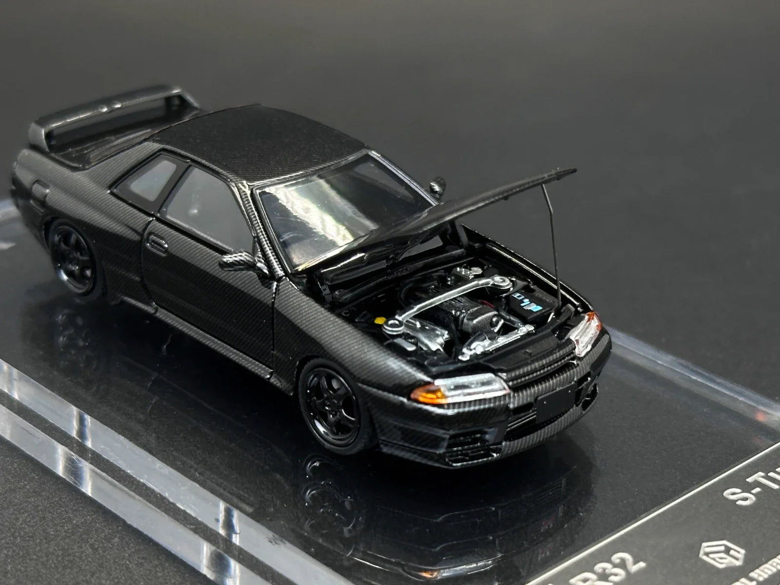 Nissan GT-R FH Stock Skyline R32 Tune 1:64 Scale Diecast Model Car - Image 16