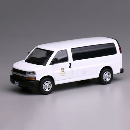 GMC 596 Express VAN 1:64 Scale Diecast Model Car - Image 4