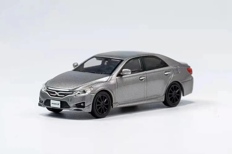 G.C.D. Reiz Mark X LHD/RHD modelbil 1:64
