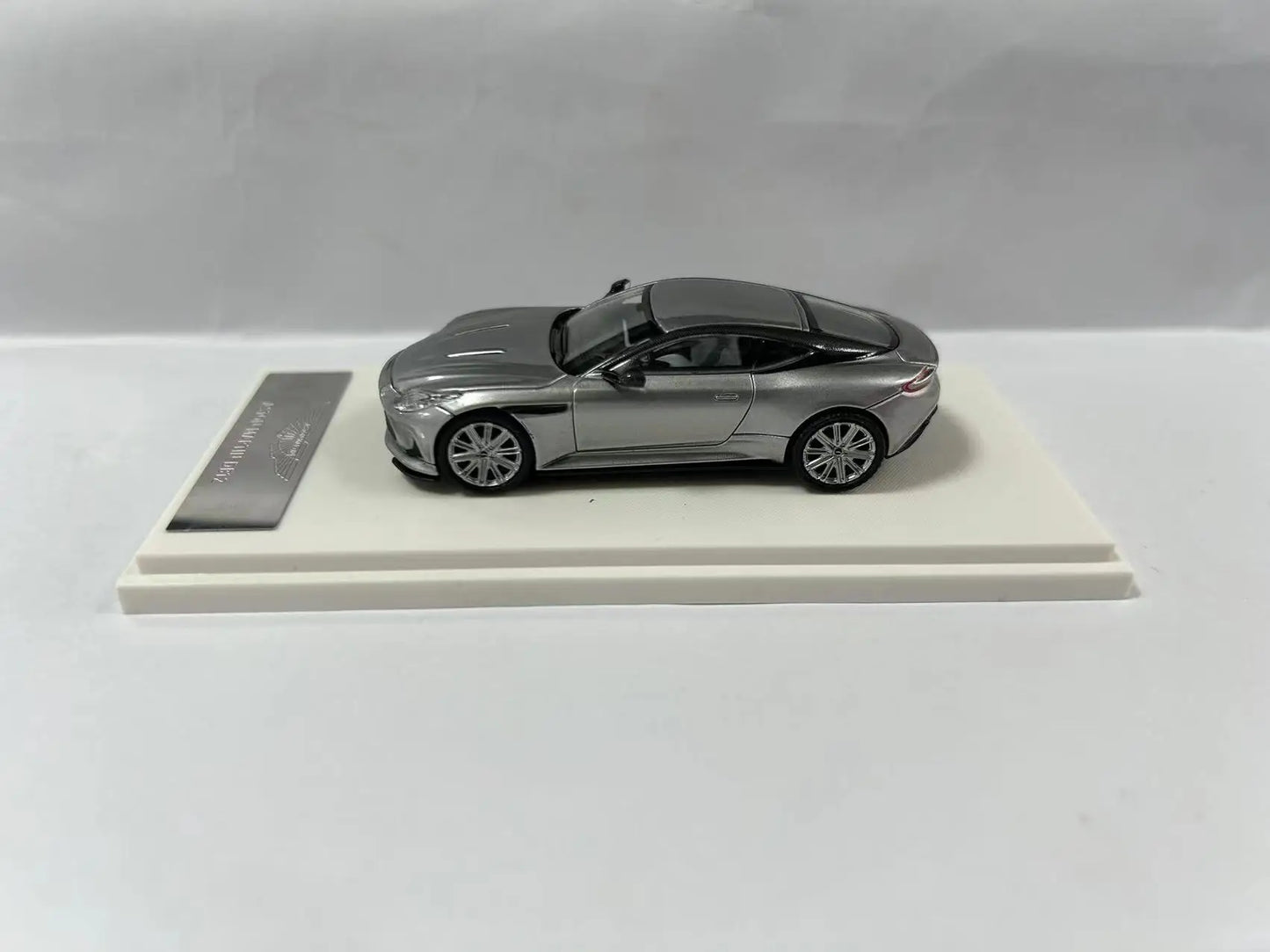 Xiaoguang Db12 1 64 1:64 Diecast