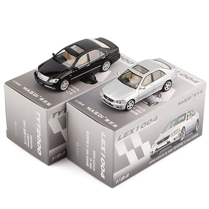 Toyota Crown / Lexus IS300 Masdi 1:64 Scale Diecast Model Car