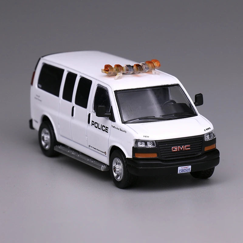 GMC 596 Express VAN 1:64 Scale Diecast Model Car - Detail