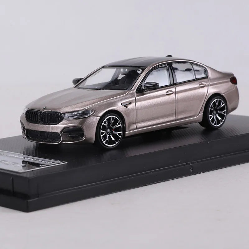 Premium MJ MK6 M5 F90 1:64 Scale Diecast Model Car - Image 22
