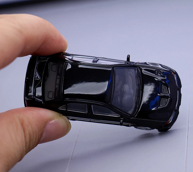 Mitsubishi Lancer Evolution Five 1:64 Scale Diecast Model Car - Image 13