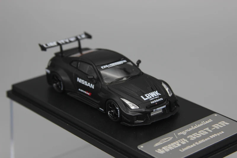 Nissan GT-R Collect R35 35GT-RR LBWK 1:64 Scale Diecast Model Car - Image 18