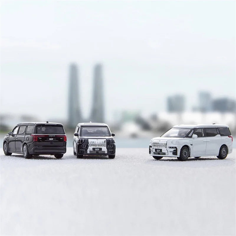 ZEEKR 009 MPV 1:64 Scale Diecast Model Car