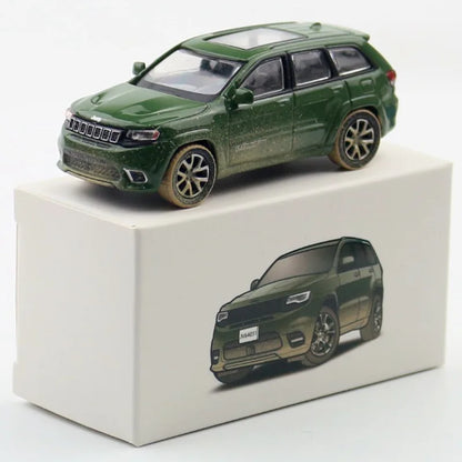 Jeep Grand Cherokee SUV 1:64 Scale Diecast Model Car - Image 21