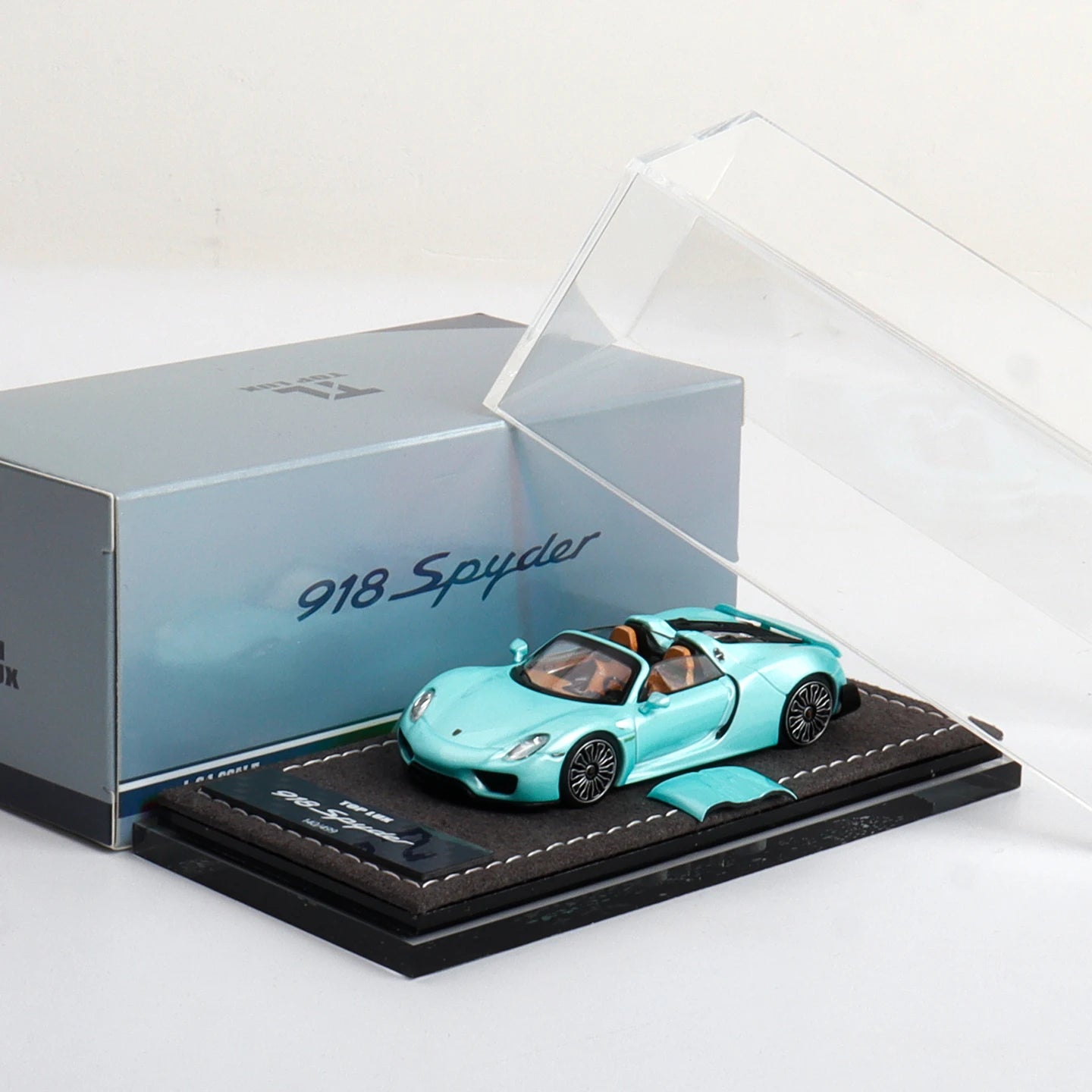 Premium LUX 918 Spyder 1:64 Scale Diecast Model Car - Image 38