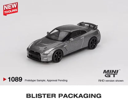 MINI GT 1089 1 64 Nissan GT-R R35 2013 Dark Metal 1:64 Diecast