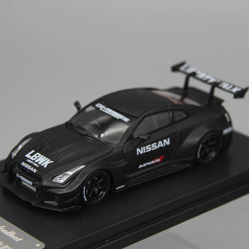 Nissan GT-R Collect R35 35GT-RR LBWK 1:64 Scale Diecast Model Car - Image 25