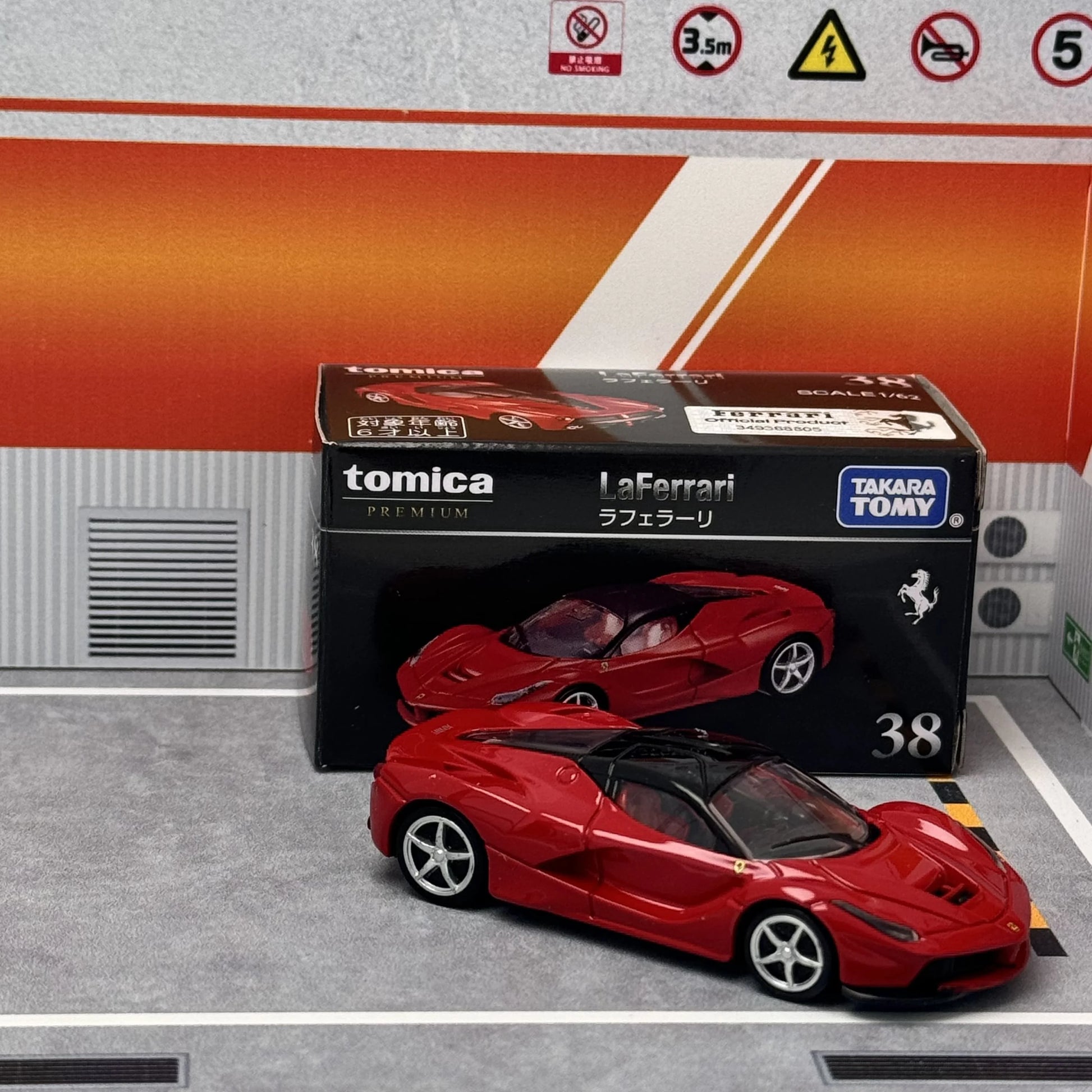 Ferrari LaFerrari Takara Tomy Tomica 38 Pop 1:64 Scale Diecast Model Car - Image 5