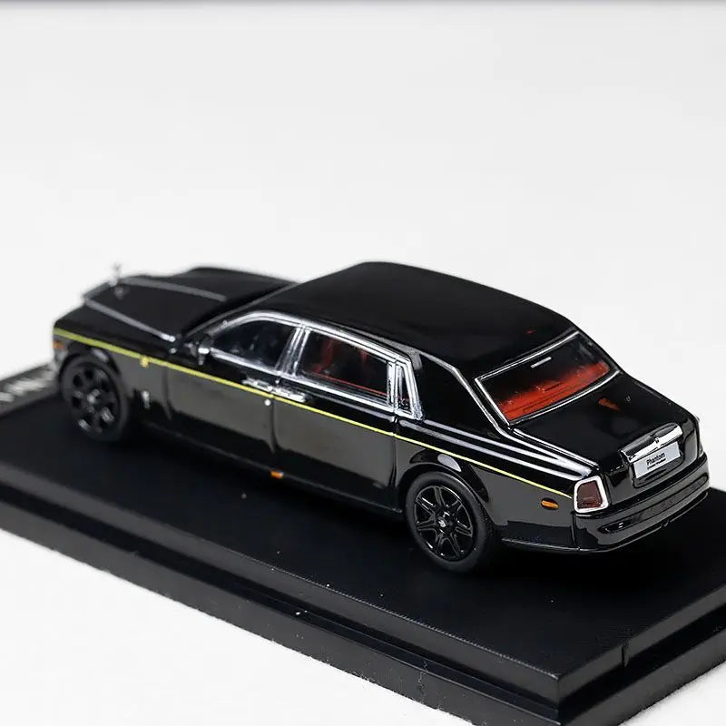 Rolls-Royce SW Phantom VII 1:64 Scale Diecast Model Car - Image 19