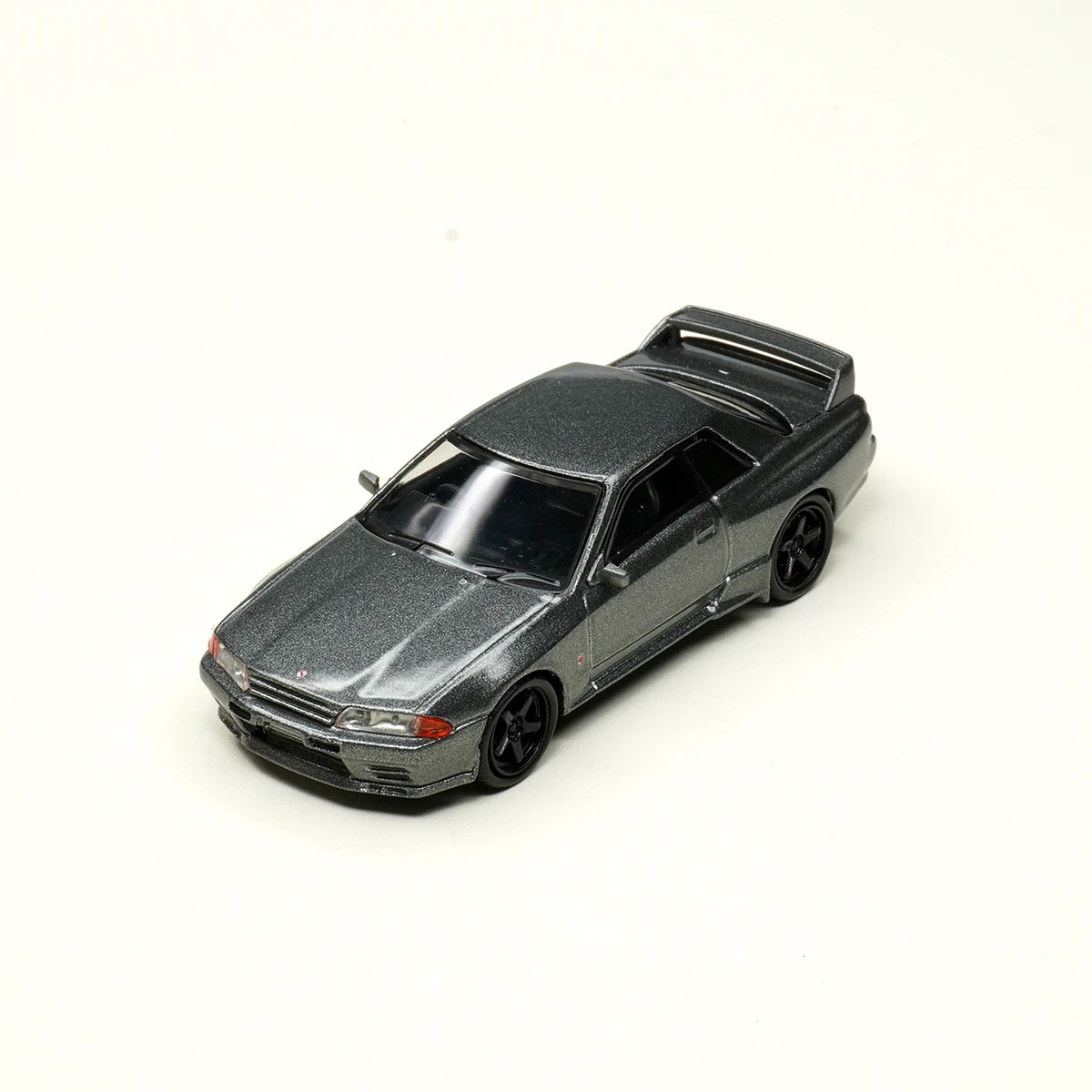 MINI GT Nissan Skyline GT-R NISMO BNR32 CRS 1:64 Diecast
