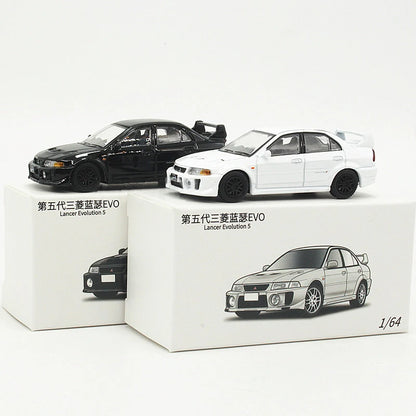 Mitsubishi Lancer Evolution Five 1:64 Scale Diecast Model Car - Detail