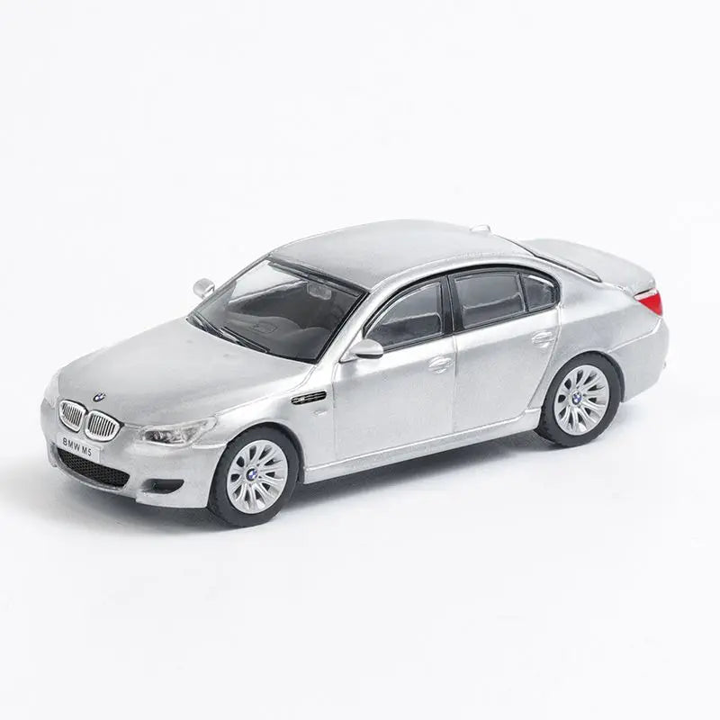 Shadow 1 64 M5 E60 for Six Colors 1:64 Diecast modelbil 1:64