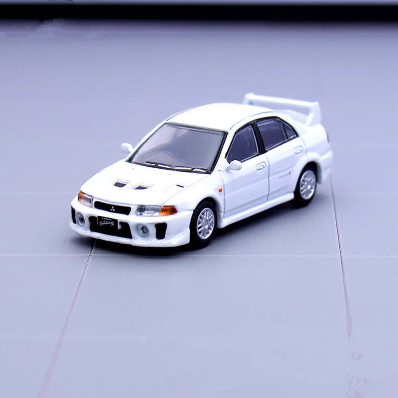 Mitsubishi Lancer Evolution Five 1:64 Scale Diecast Model Car - Image 11
