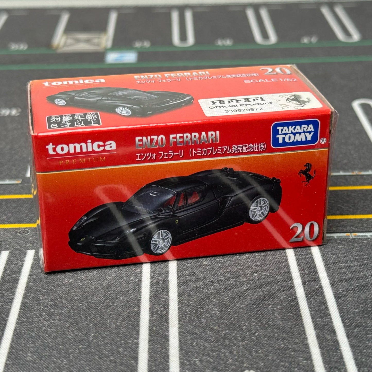 Ferrari Takara Tomy Tomica 20 Enzo Pop 1:64 Scale Diecast Model Car - Image 4