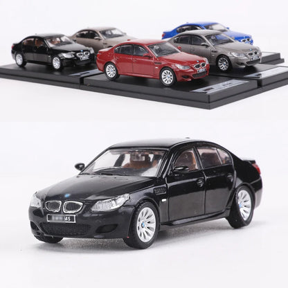Shadow 1 64 M5 E60 for Six Colors 1:64 Diecast modelbil 1:64