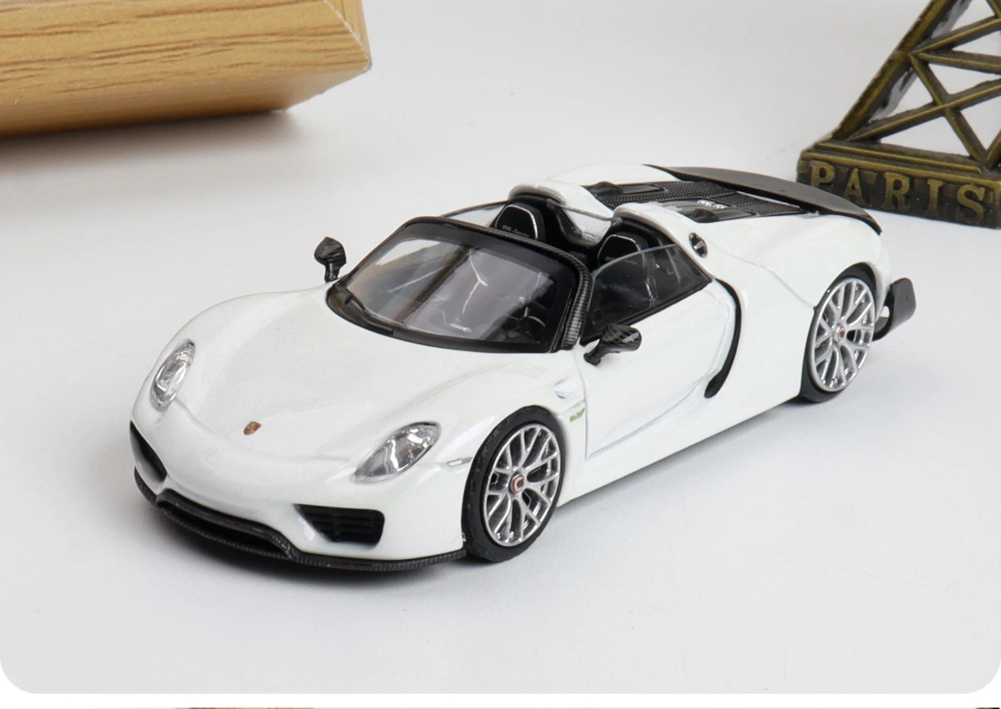 Premium LUX 918 Spyder 1:64 Scale Diecast Model Car - Image 24