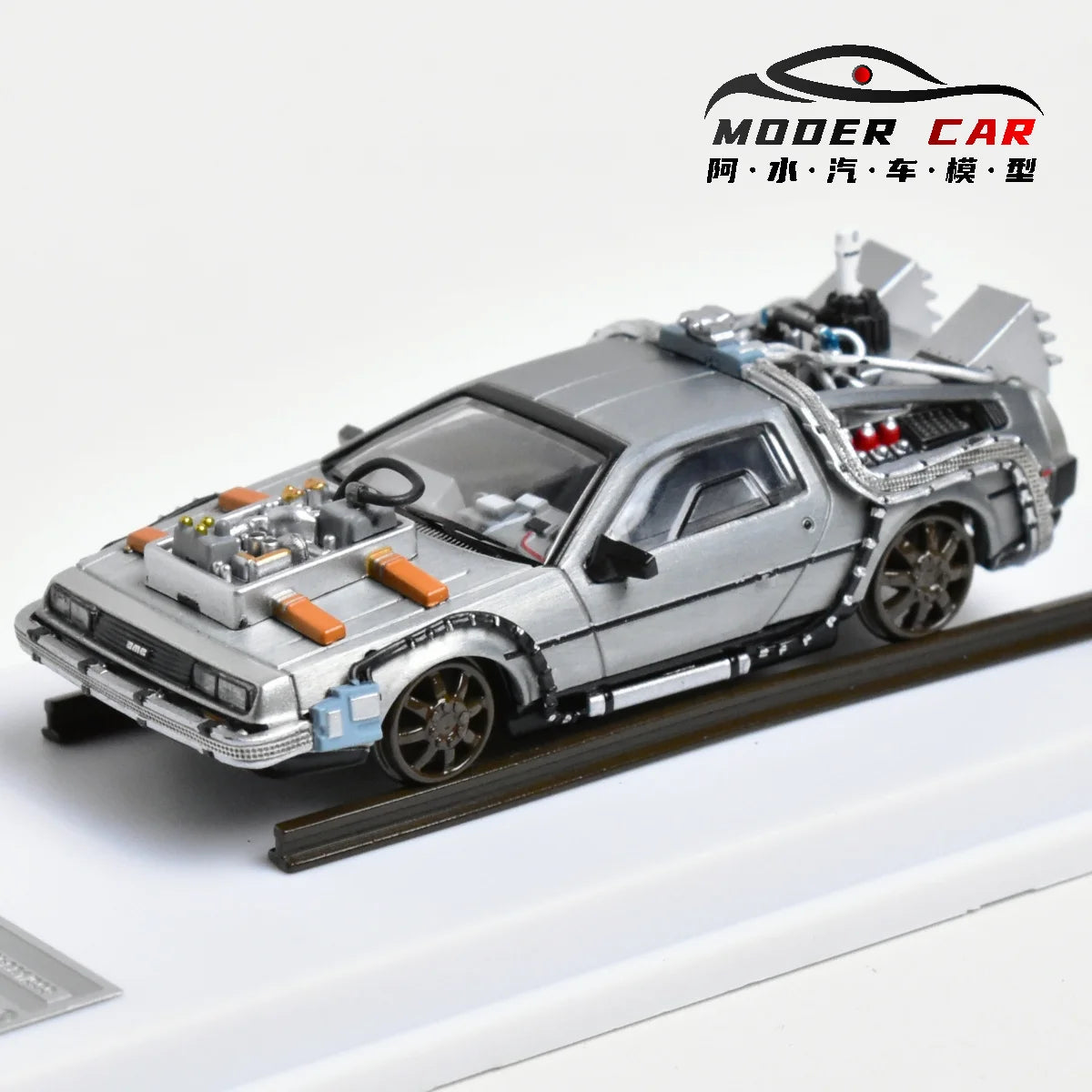 DeLorean DMC-12 Back to the Future MJ 1:64 Diecast
