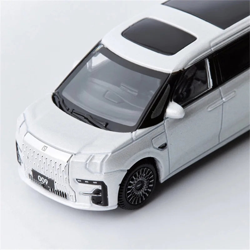 ZEEKR 009 MPV 1:64 Scale Diecast Model Car