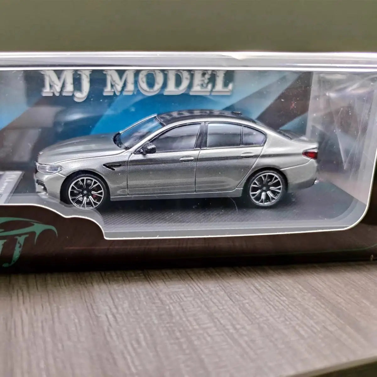 Mj 1 64 High Collectible Vehicle 1:64 Diecast