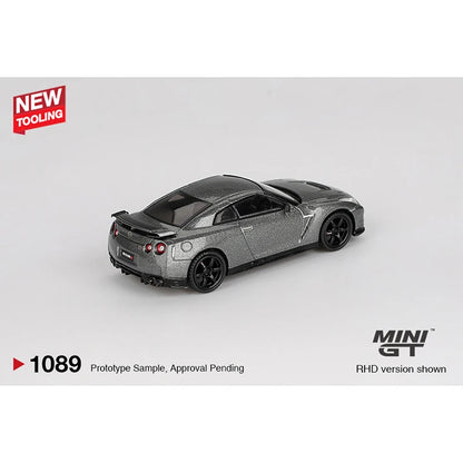 MINI GT 1089 1 64 Nissan GT-R R35 2013 Dark Metal 1:64 Diecast