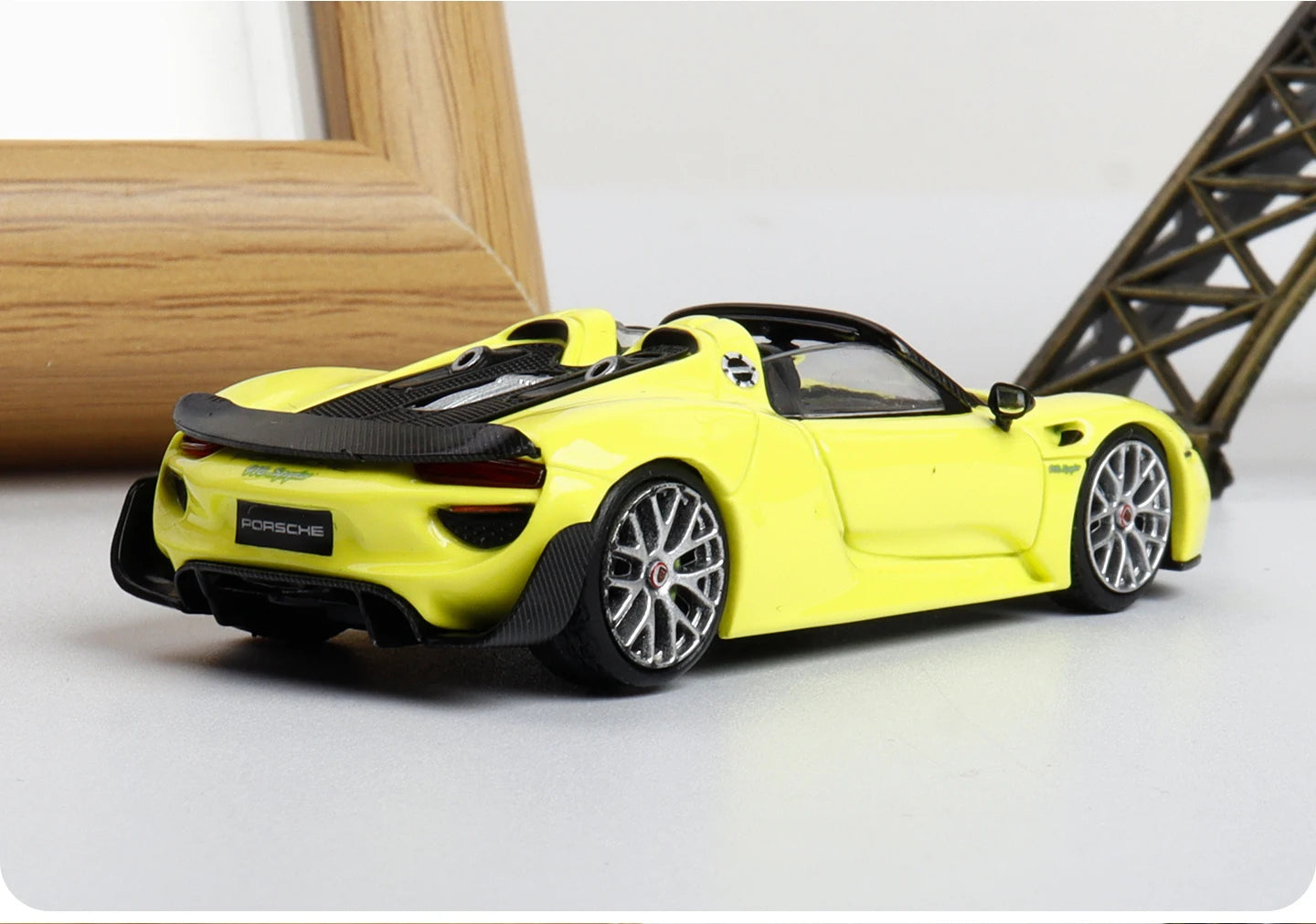Premium LUX 918 Spyder 1:64 Scale Diecast Model Car - Image 13