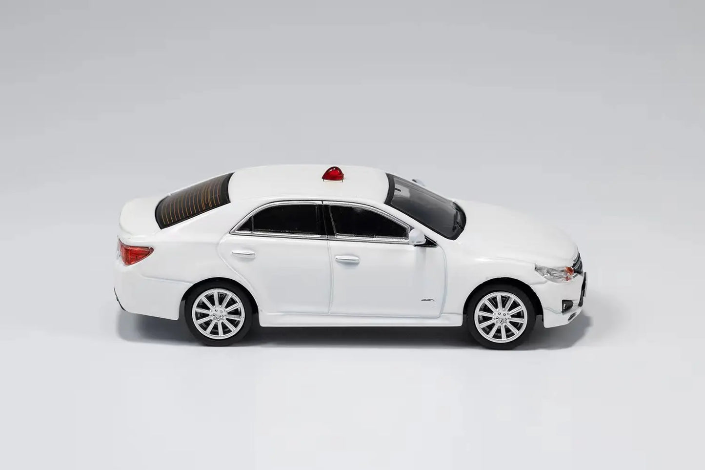 G.C.D. Reiz Mark X LHD/RHD modelbil 1:64