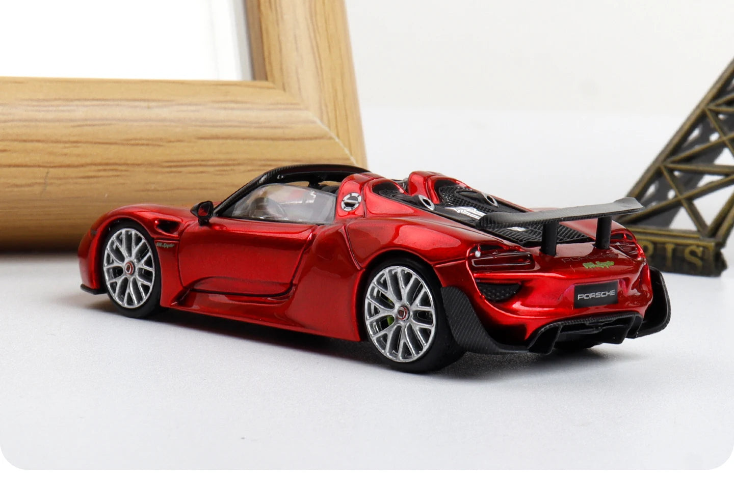 Premium LUX 918 Spyder 1:64 Scale Diecast Model Car - Image 10