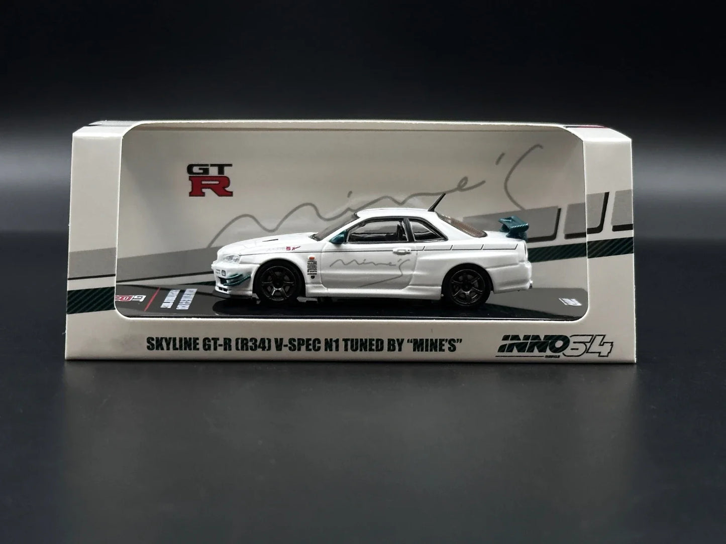 Nissan GT-R INNO Stock Skyline R34 Spec 1:64 Scale Diecast Model Car - Image 16