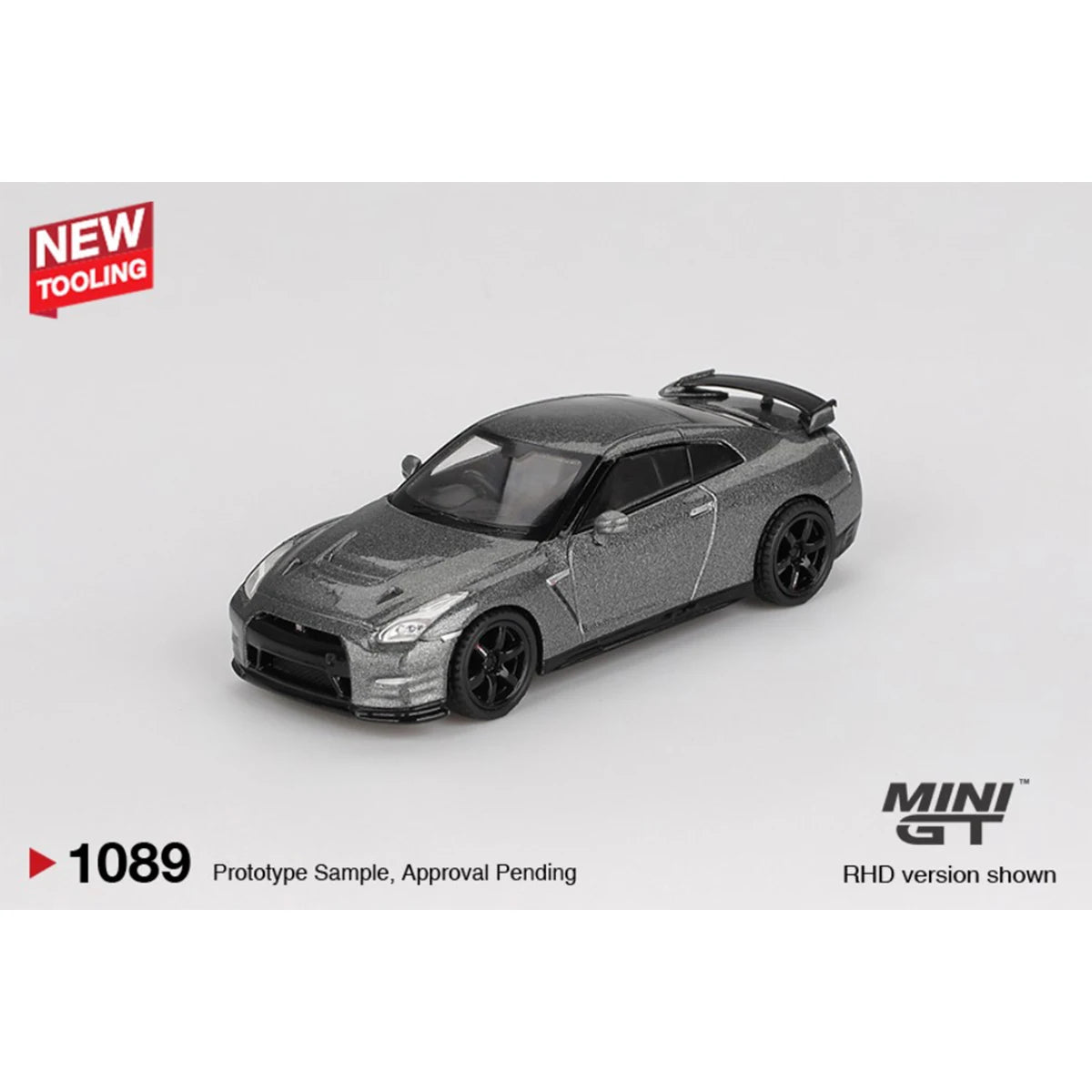 MINI GT 1089 1 64 Nissan GT-R R35 2013 Dark Metal 1:64 Diecast