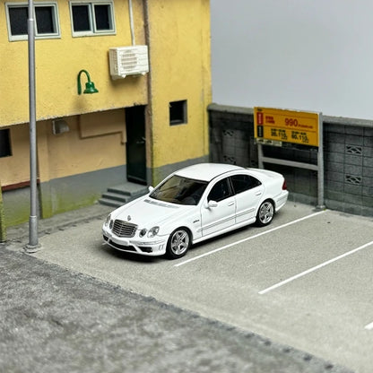 Mk 1 64 E63 W211 Classic Four Eyes 1:64 Diecast