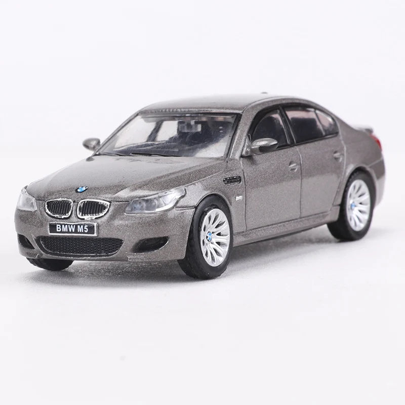 Shadow 1 64 M5 E60 for Six Colors 1:64 Diecast modelbil 1:64