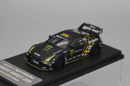 Nissan GT-R Collect R35 35GT-RR LBWK 1:64 Scale Diecast Model Car - Image 5