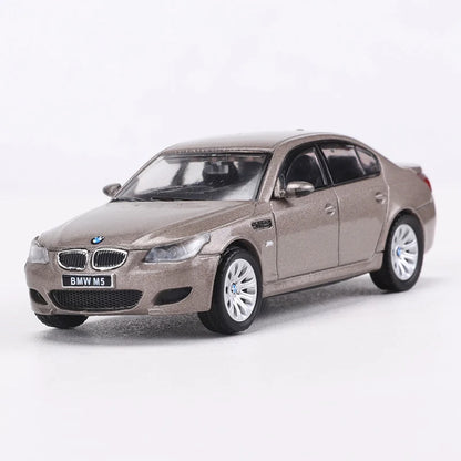 Shadow 1 64 M5 E60 for Six Colors 1:64 Diecast modelbil 1:64