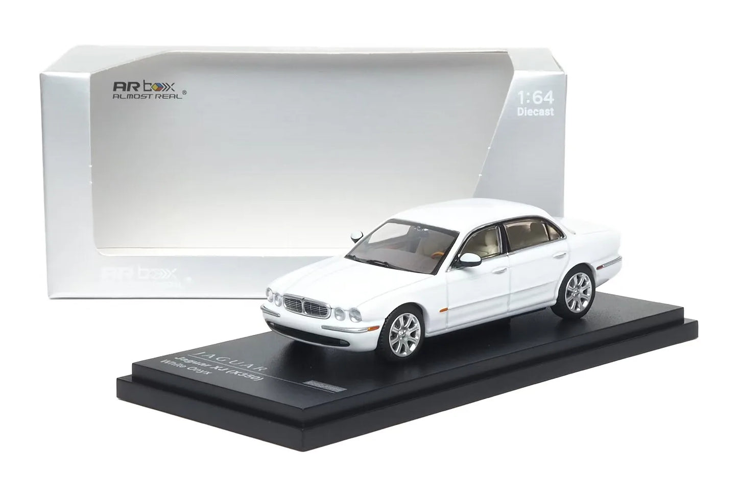 Jaguar XJ350 AR Box 1:64 Diecast