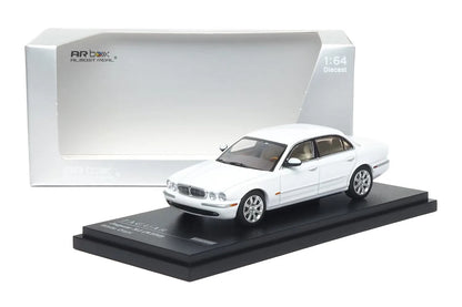 Jaguar XJ350 AR Box 1:64 Diecast