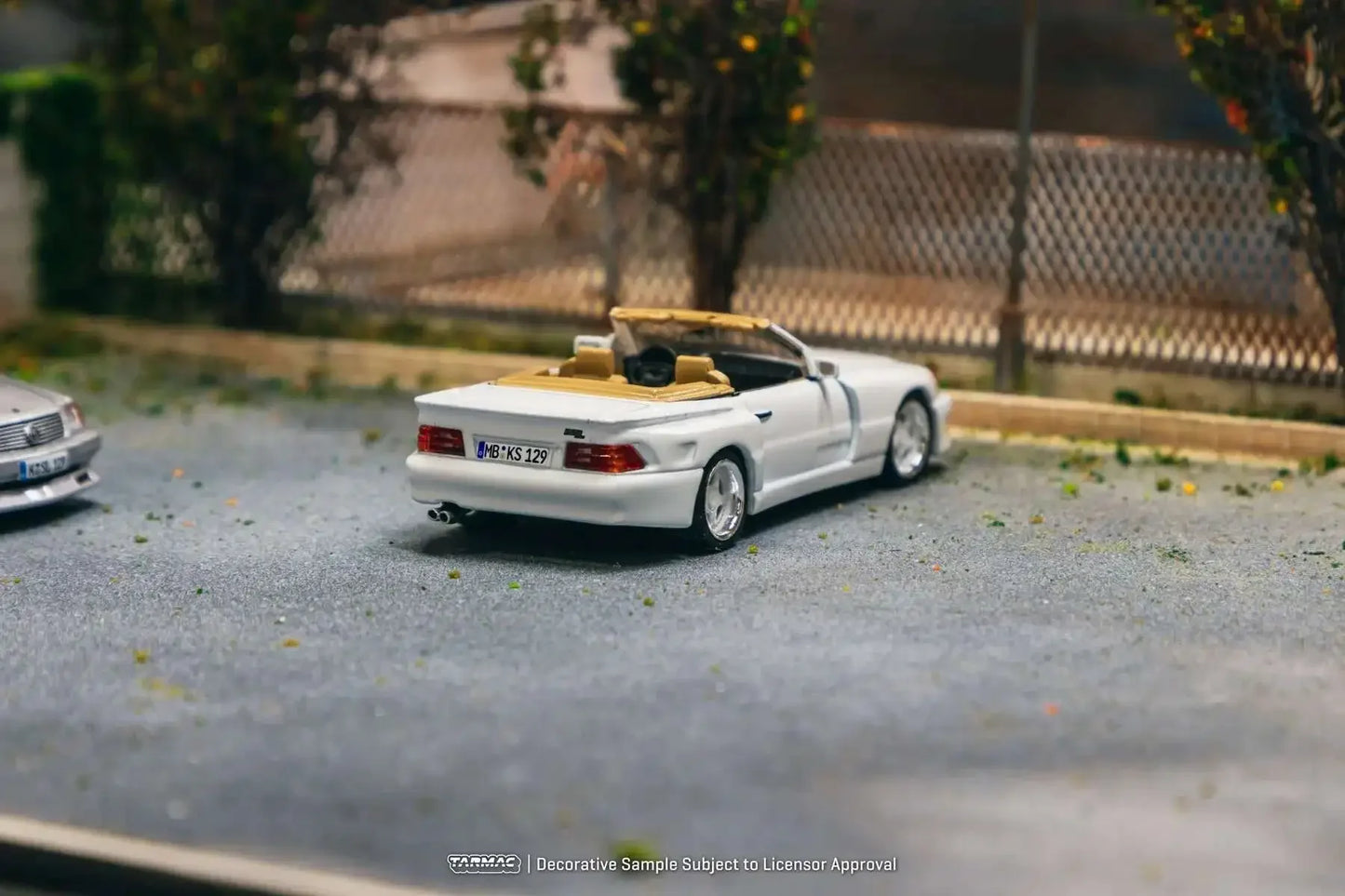 Mercedes-Benz TW SL 500 Koenig Specials 1:64 Scale Diecast Model Car - Image 9