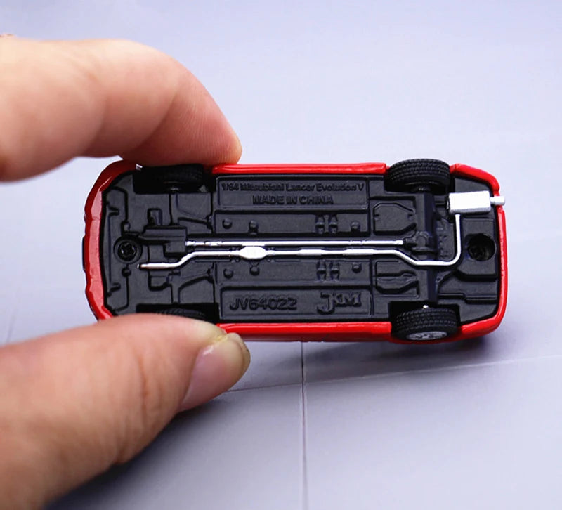 Mitsubishi Lancer Evolution Five 1:64 Scale Diecast Model Car - Image 14