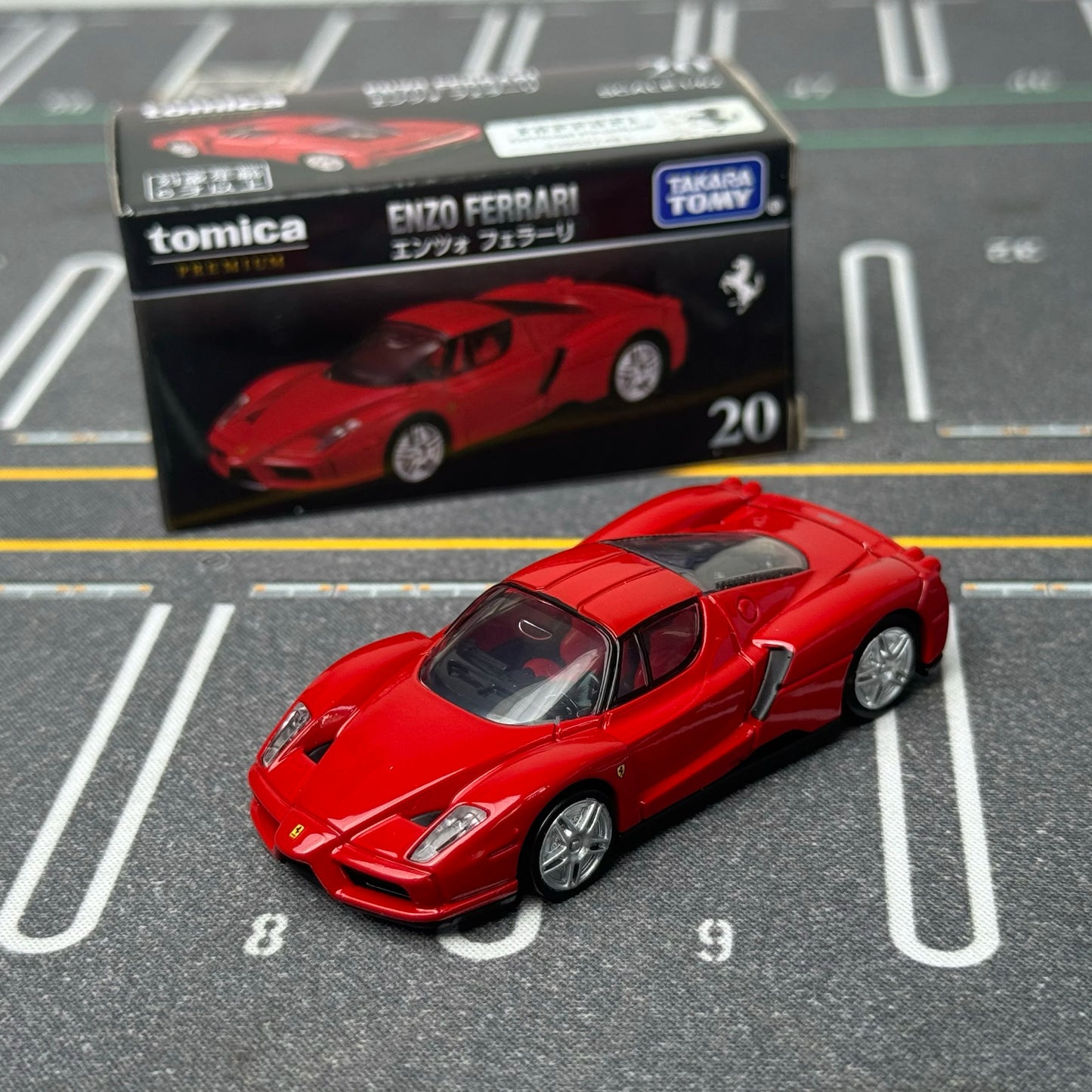 Ferrari Takara Tomy Tomica 20 Enzo Pop 1:64 Scale Diecast Model Car - Image 5