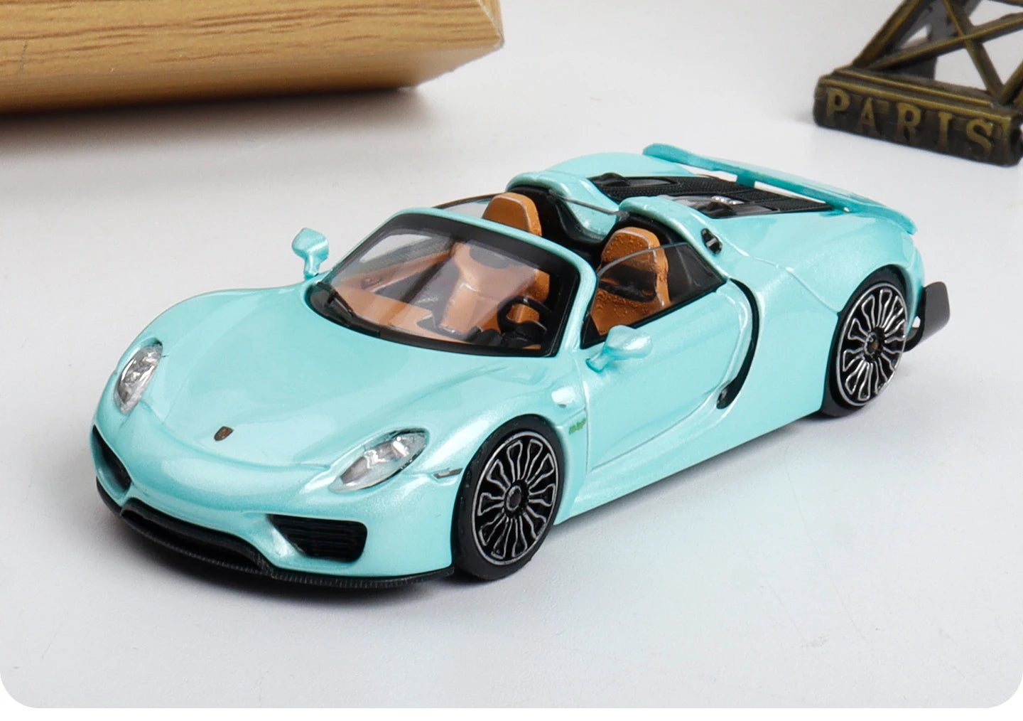 Premium LUX 918 Spyder 1:64 Scale Diecast Model Car - Image 14