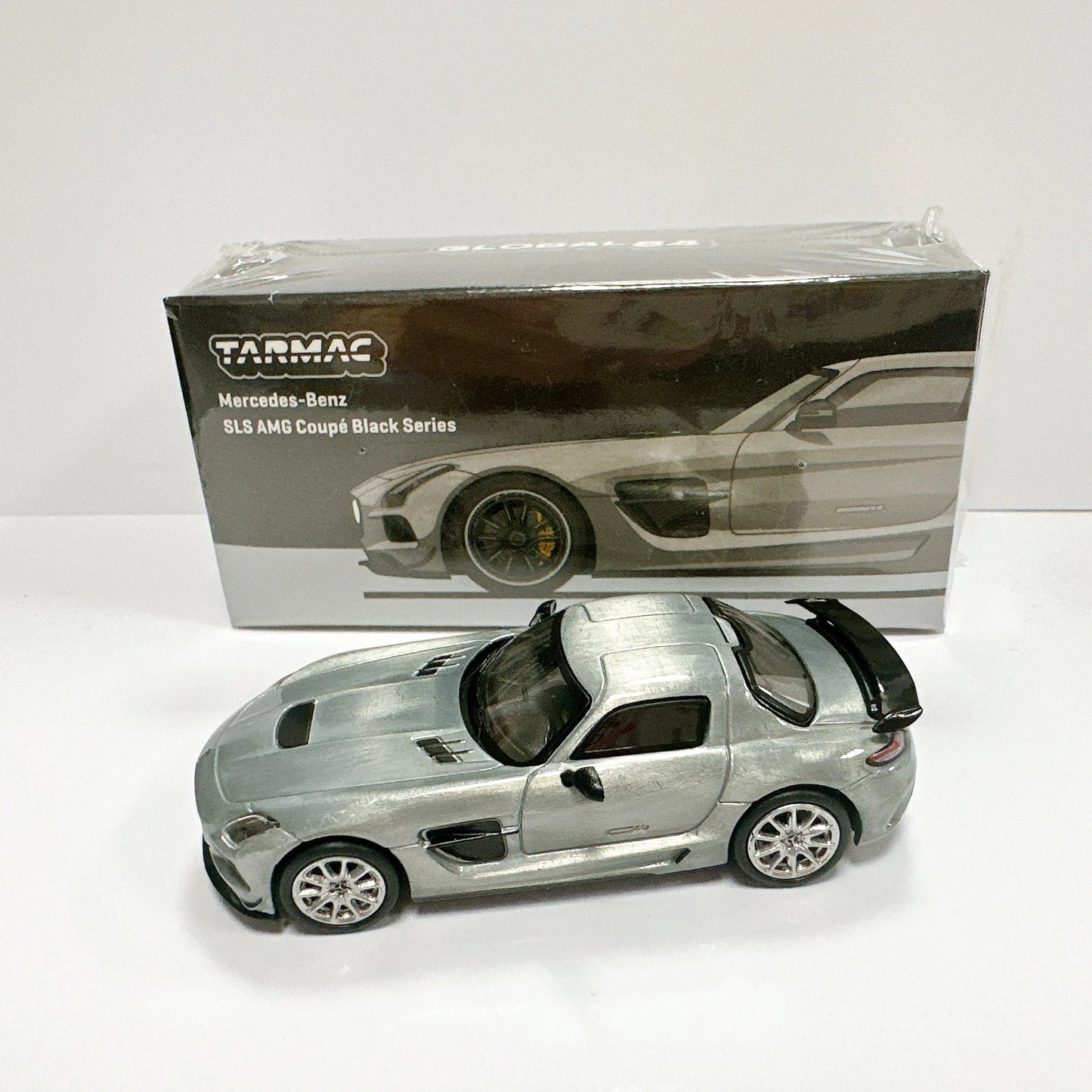 Tarmac Works Mercedes-Benz AMG GT SLS C63 CHASE modellino 1:64