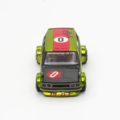 MINI GT Datsun 510 Wagon 0G FLO Yellow Kaido modelbil 1:64