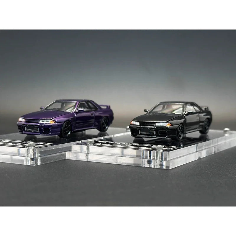 Nissan GT-R FH Stock Skyline R32 Tune 1:64 Scale Diecast Model Car - Side View