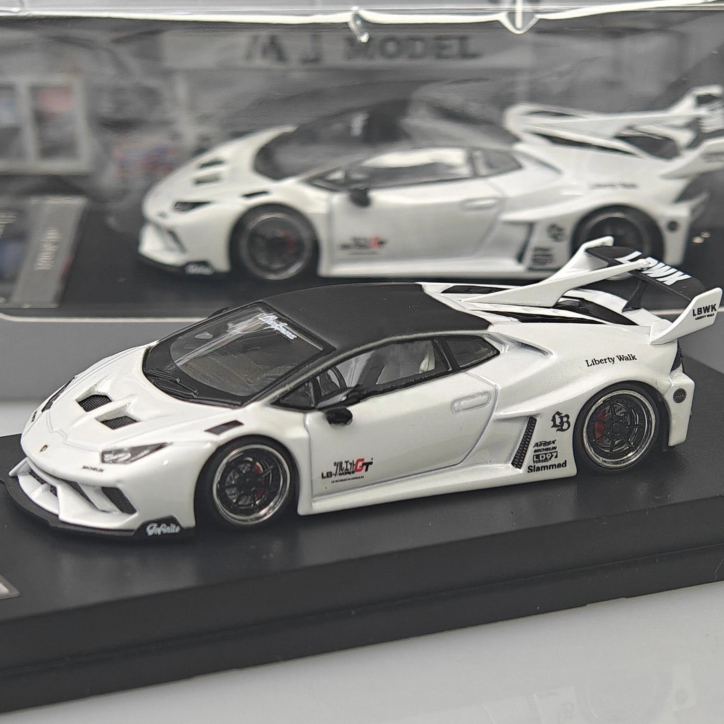 Lamborghini Huracan MJ LP610 GT 1:64 Scale Diecast Model Car - Image 9