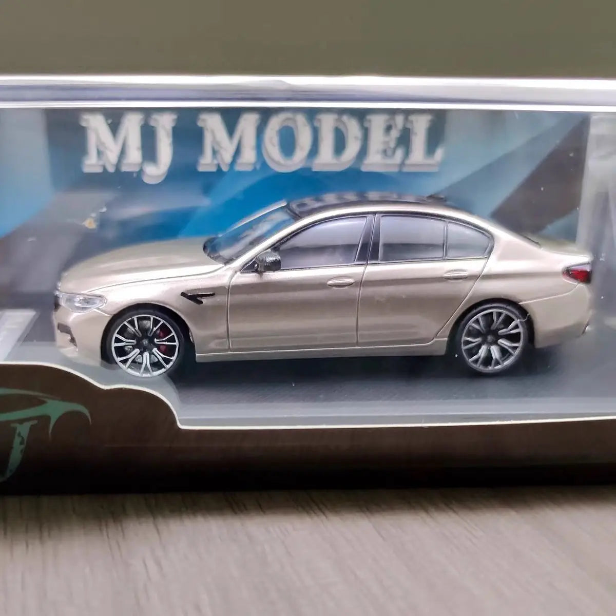 Mj 1 64 High Collectible Vehicle 1:64 Diecast
